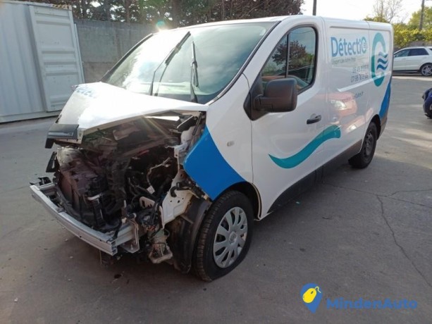 renault-trafic-3-court-phase-2-12897330-big-3