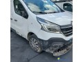 renault-trafic-iii-20-dci-120-confort-gazole-small-3