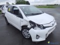 toyota-yaris-iii-15-100ch-hybrid-small-2