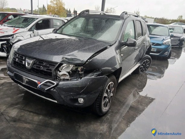 dacia-duster-15-dci-110-black-touch-gazole-big-1