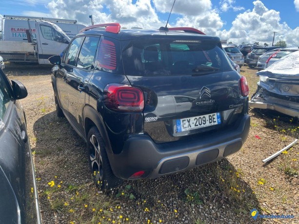 citroen-c3-aircross-16-bluehdi-100-shine-big-1