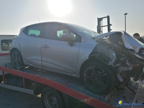 renault-clio-15-el054el-big-1