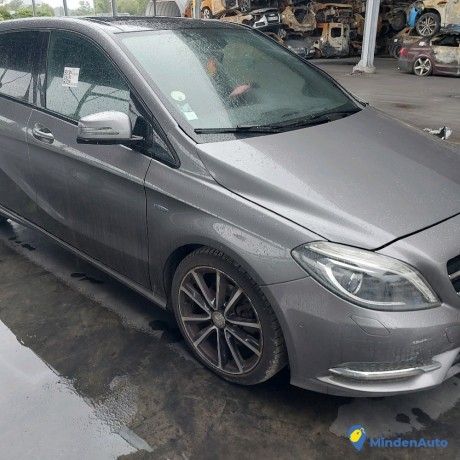 mercedes-classe-b-w242-200-cdi-136-gazole-big-0