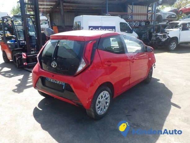 toyota-aygo-x-10-l-vvt-i-x-play-big-2