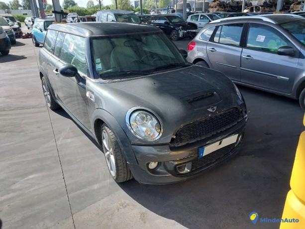 mini-clubman-r55-lci-cooper-s-184-essence-big-2