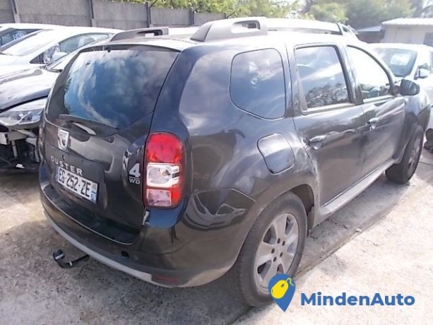 dacia-duster-12-tce-125-cv-4x4-accidentee-big-1