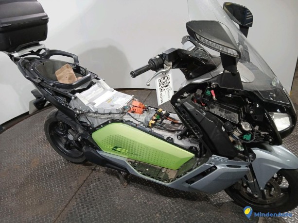 bmw-c-evolong-range-electrique-big-1