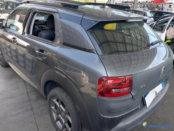 citroen-c4-cactus-16-bhdi-100-gazole-big-0