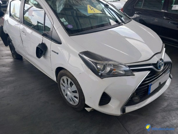 toyota-yaris-hybride-100h-essence-electrique-non-rechargeable-big-0