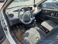 renault-twingo-dynamique-12i-75-limited-small-4