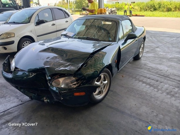 mazda-mx5-nb-18i-140-essence-big-2