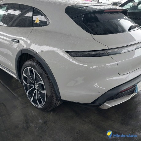 porsche-taycan-cross-turismo-4s-934kw-electrique-big-0