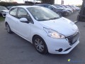 peugeot-208-phase-1-16-e-hdi-92-cv-small-0