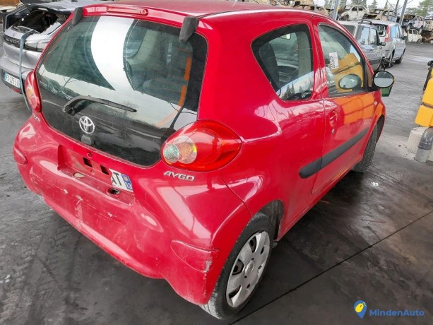 toyota-aygo-10-vvt-i-ref-318253-big-3