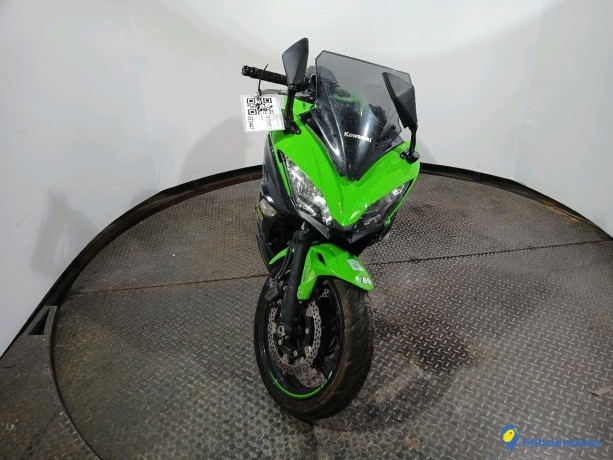 kawasaki-ninja-650-essence-big-2