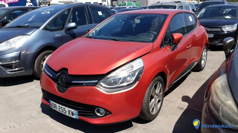 renault-clio-dr-255-xw-big-0