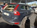 volvo-xc60-d5-24d-215-awd-gazole-small-3