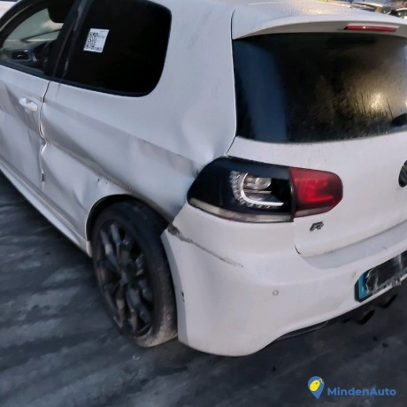 volkswagen-golf-vi-r-20-tsi-270-4motion-essence-big-3