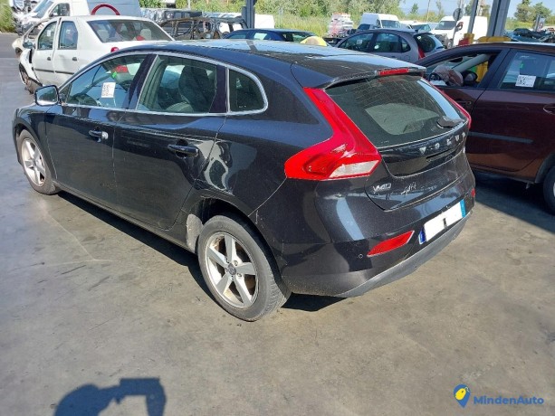 volvo-v40-ii-16-d2-115-gazole-big-2