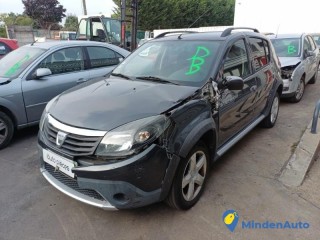 DACIA SANDERO 1   Référence  13354223