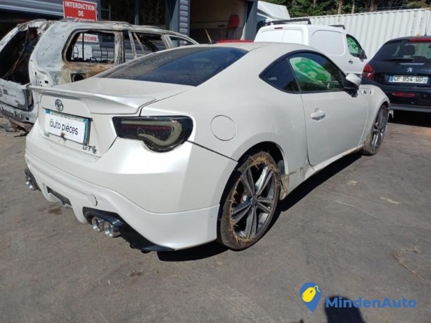 toyota-gt-86-phase-1-coupe-big-1