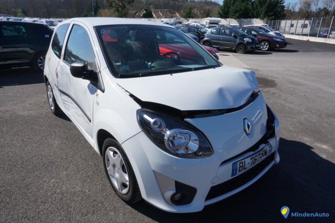 renault-twingo-2-twingo-2-phase-1-12i-16v-big-1