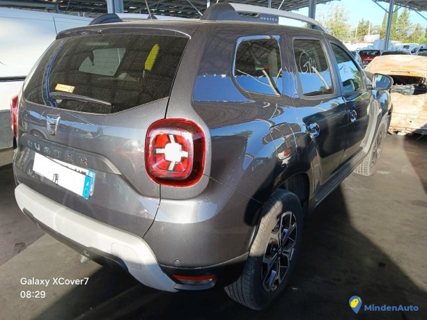 dacia-duster-15-bluedci-115-prestig-gazole-big-1