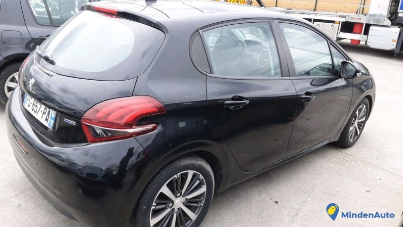 peugeot-208-fs-657-pa-big-1