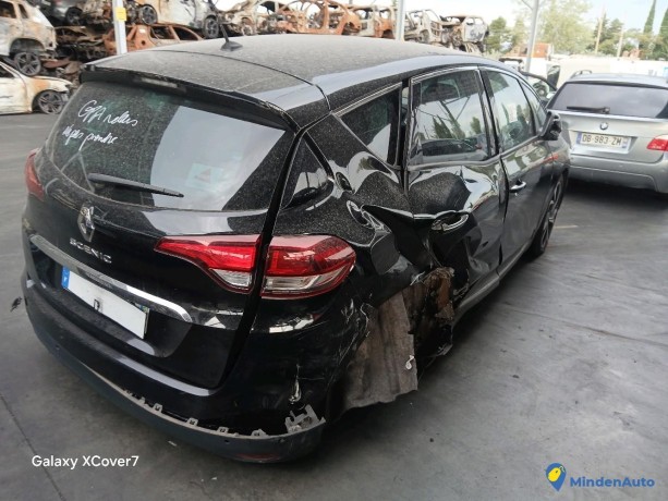 renault-scenic-iv-15-dci-110-gazole-big-3