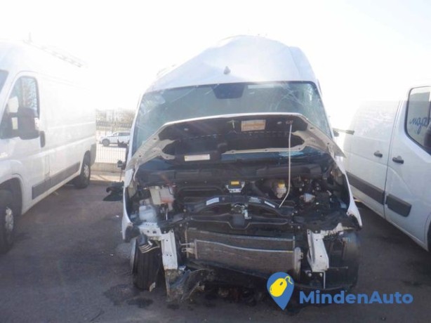 citroen-jumper-22-bluehdi-140-ch-l2h2-big-0