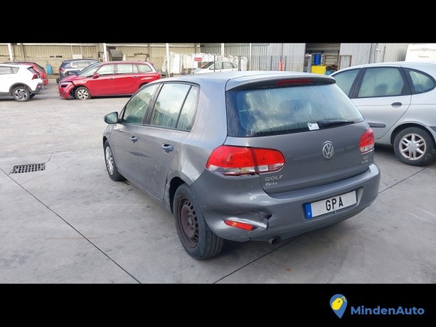 volkswagen-golf-vi-5k-16-tdi-105-gazole-big-1