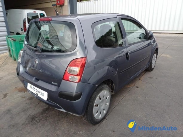 renault-twingo-2-phase-1-13367256-big-3