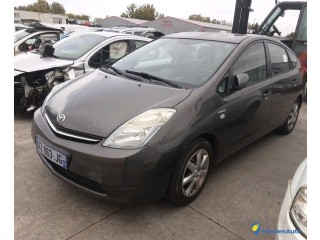 TOYOTA   PRIUS  AZ-863-JG