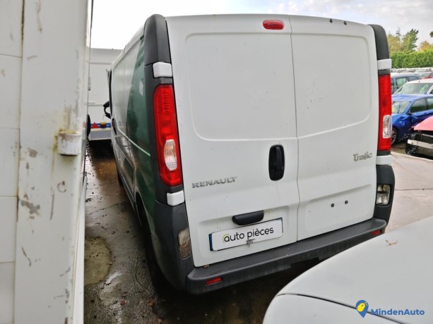 renault-trafic-2-phase-2-13454402-big-3