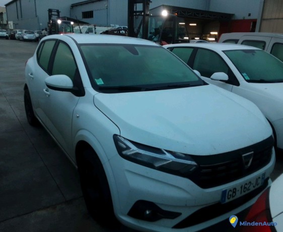 dacia-sandero-gb-162-jc-big-1