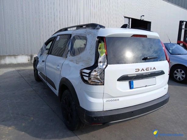 dacia-jogger-2-10-tce-110-express-essence-big-3