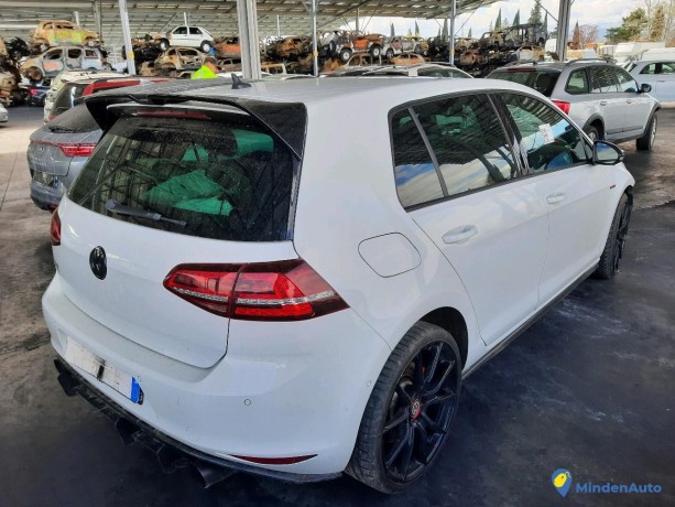 volkswagen-golf-vii-gti-performance-20-tsi-230-dsg-ref-319566-big-1