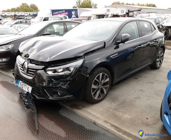 renault-megane-ek-077-xl-big-0