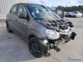 renault-twingo-iii-10-sce-65-zen-essence-small-2