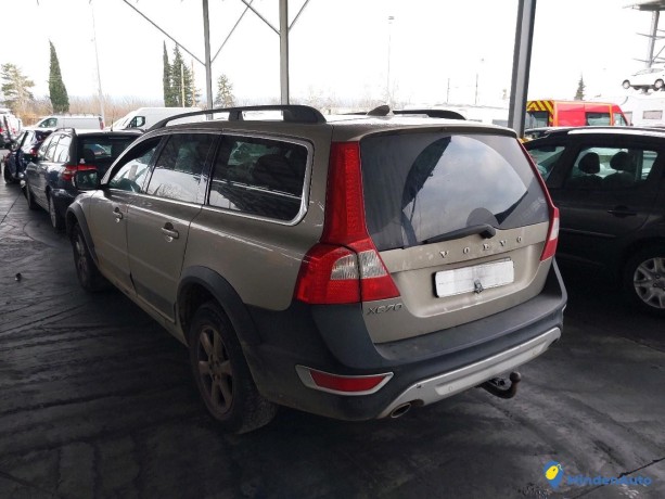 volvo-xc70-ii-d5-215-awd-gazole-big-1