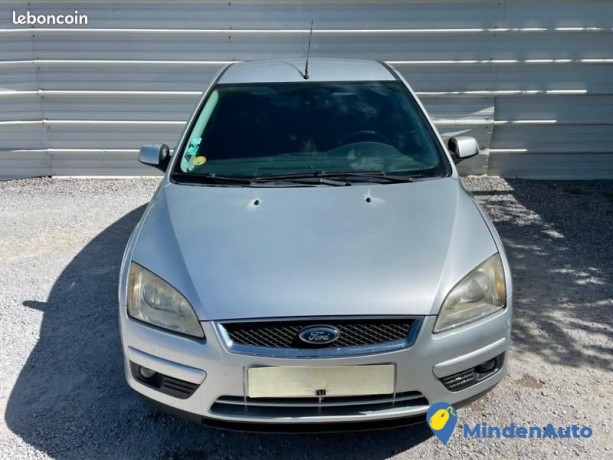 ford-focus-16-tdci-90ch-ghia-5p-big-0