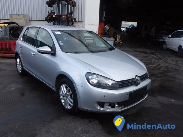 volkswagen-golf-14-tsi-dsg-90-kw-comfortline-big-0