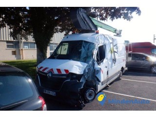 Renault Master 2.3 DCI 145 CH Lift