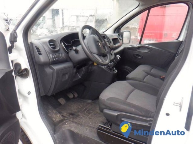 renault-trafic-16-dci-95-ch-l1h1-big-4