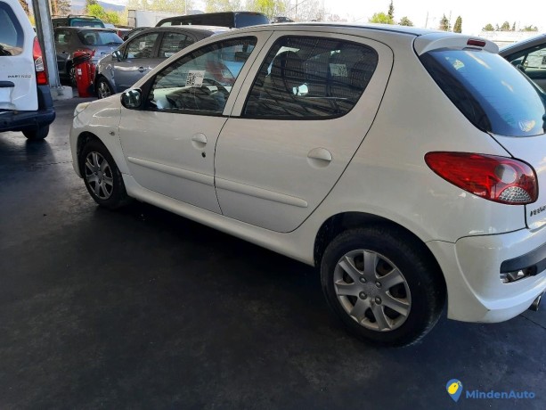 peugeot-206-14i-75ch-urban-ref-319856-big-1