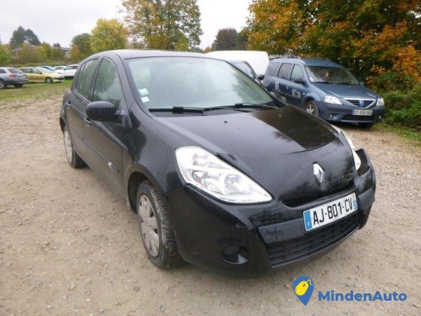 renault-clio-3-clio-3-phase-2-15-dci-8v-turbo-big-1