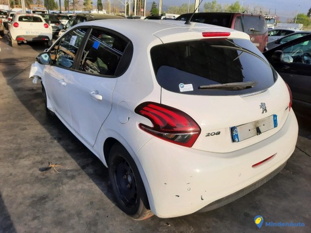 peugeot-208-16-bluehdi-75-style-ref-319182-big-1