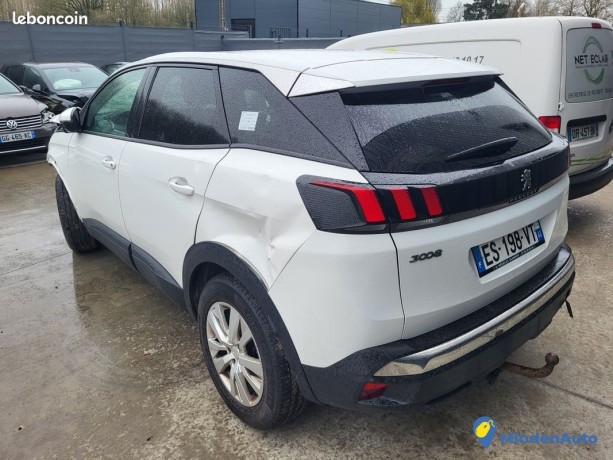 peugeot-3008-bluehdi-120cv-accidentee-big-0