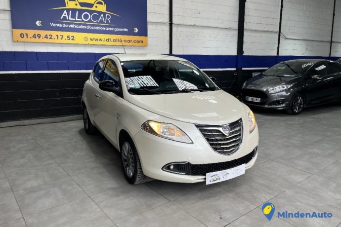 lancia-ypsilon-big-0