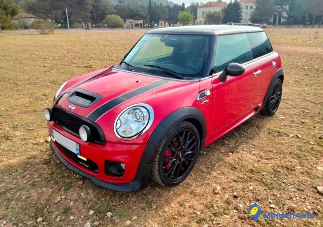 mini-cooper-jcw-big-1